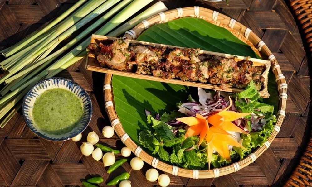Heo rừng nướng lá dong