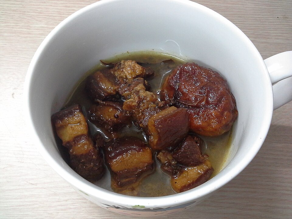 Thịt kho trứng